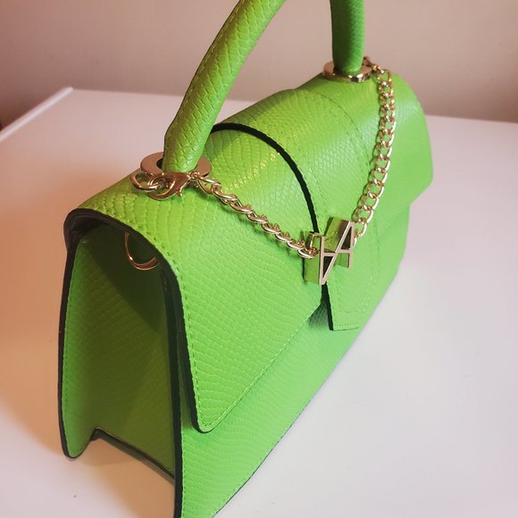 Green Purse - Picture 2 of 4